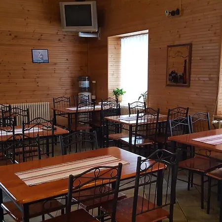 Konse Motel And Caravan Camping Пярну